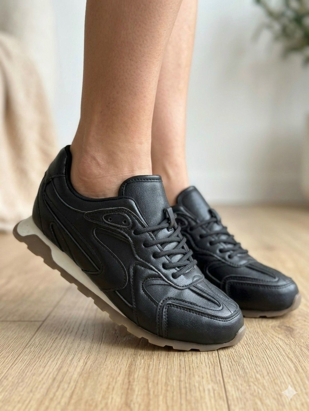 ,кроссовки женскиe,черные кроссовки,кроссовки женские черные,кроссовки кожаные