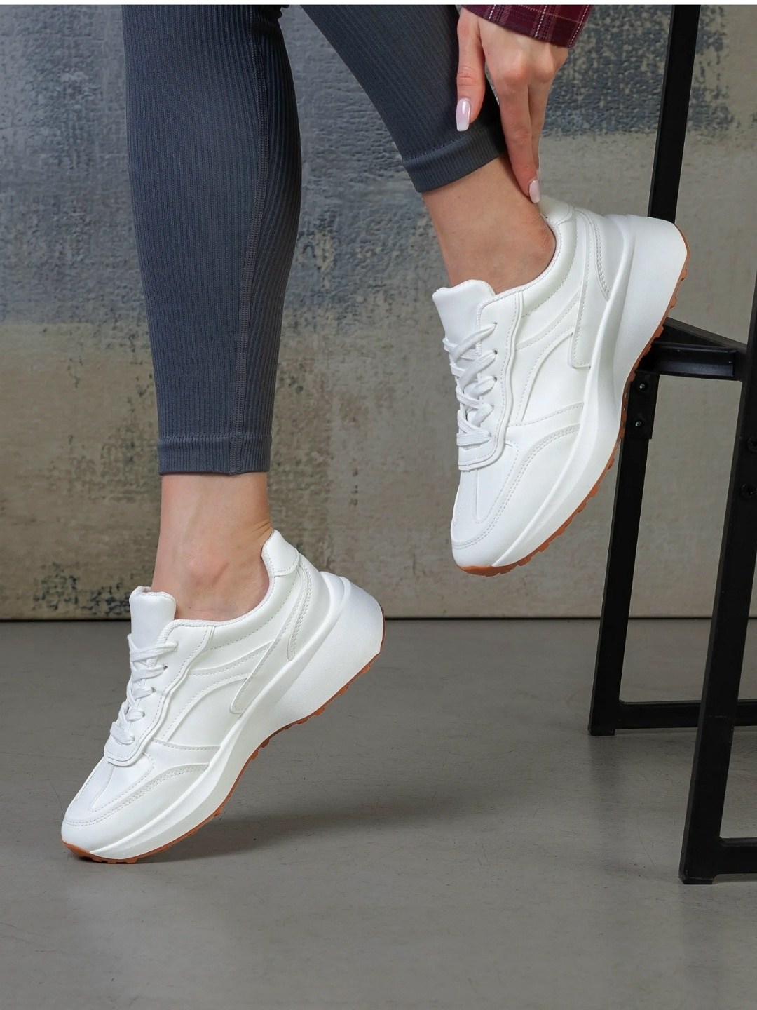 кроссовки женскиe,белые женские кроссовки,,кроссовки белая,женские модные кроссовки