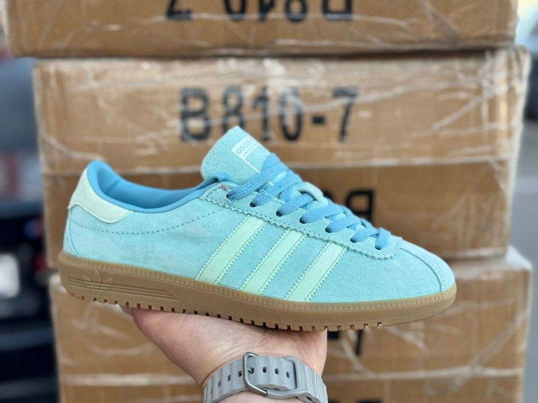 adidas bermuda green,adidas spezial green yellow,adidas bermuda зеленые,adidas originals bermuda,