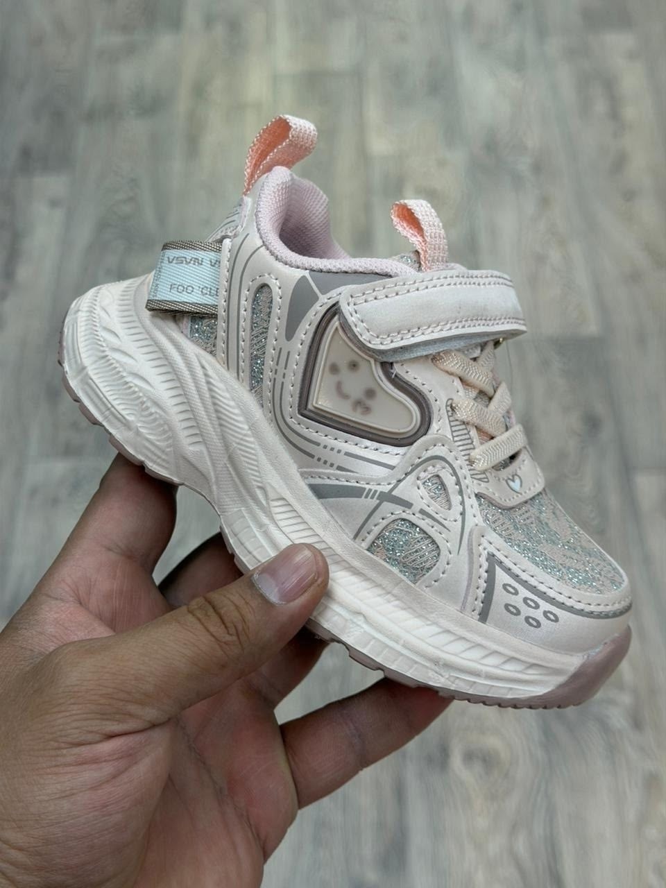 кроссовки,детские кроссовки,кроссовки для девочки,спортивная ,кроссовка детская