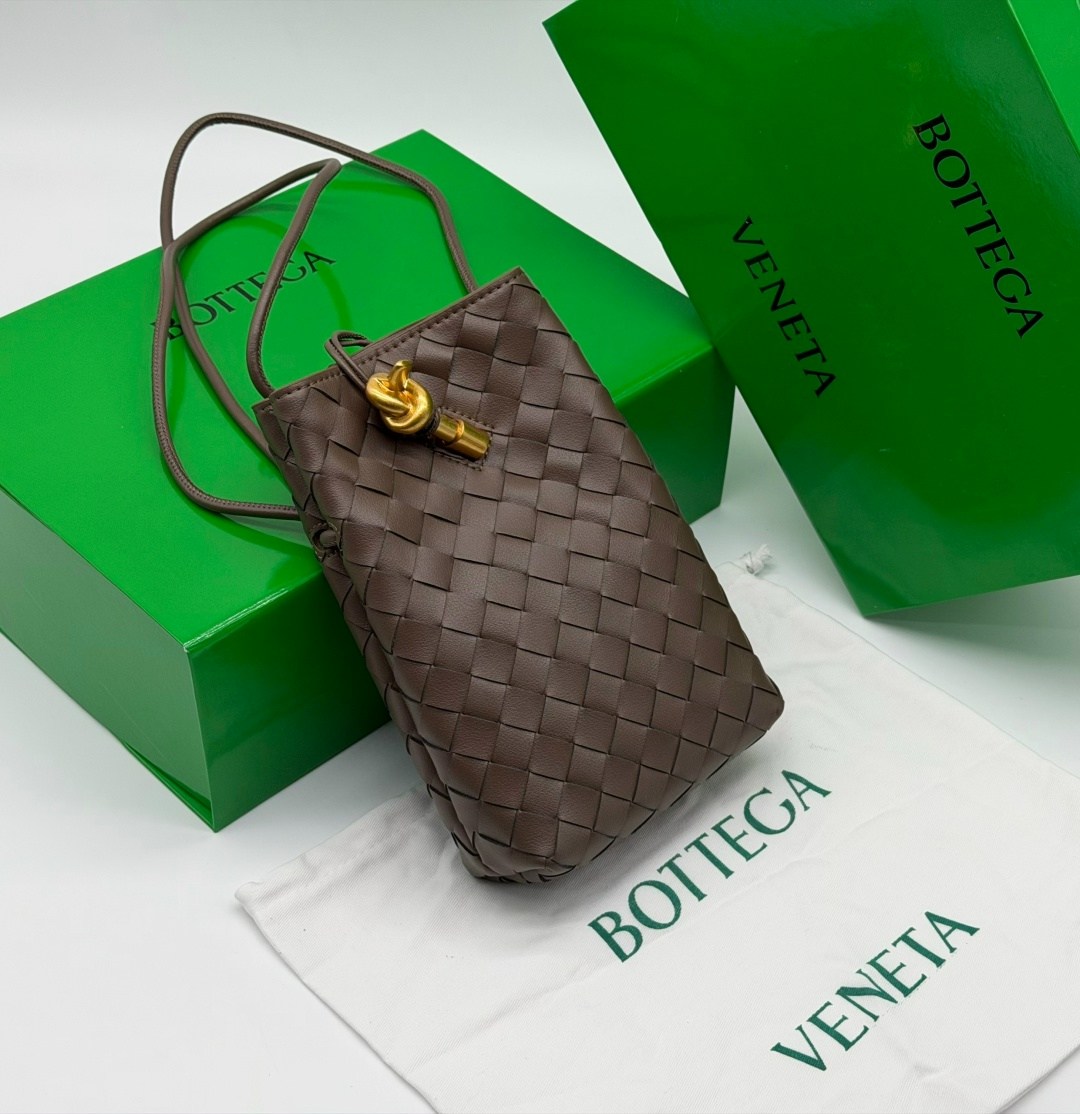 сумка bottega veneta женская,bottega veneta сумка,кожаная сумка bottega veneta,сумка bottega,сумка на плечо bottega veneta