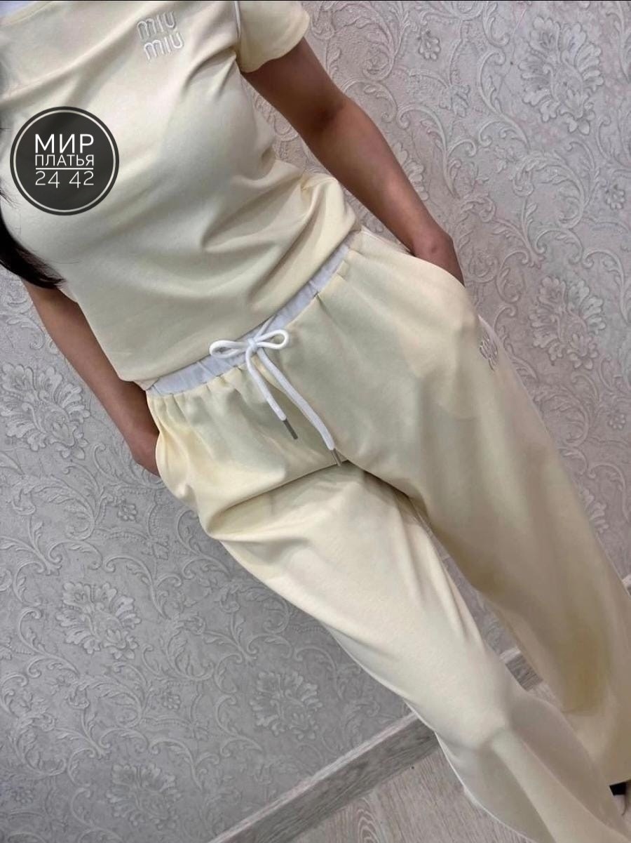 спортивные костюм,костюм спортивный женский,женские костюмы,chanel костюм спортивный женский с футболкой,костюм платья