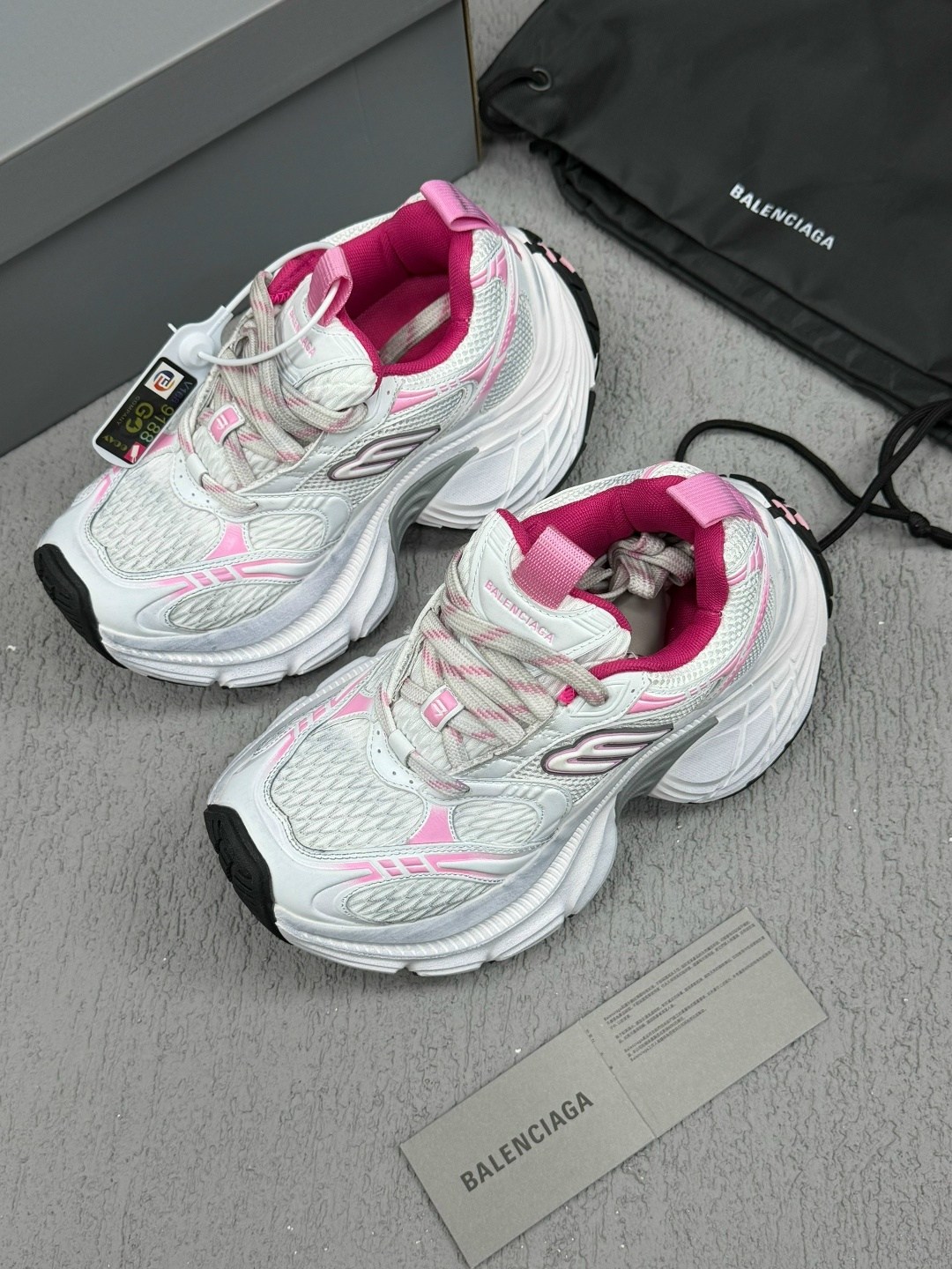 кроссовки женские balenciaga,кроссовки balenciaga,кроссовки женские баленсиага,повседневная спортивная  balenciaga,кроссовки женские