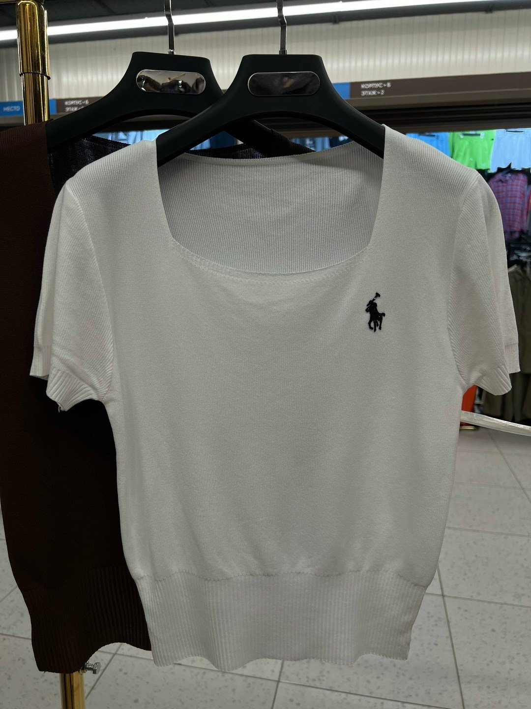 женская кофта,футболки женская,джемпер,коричневый джемпер,женские джемпера