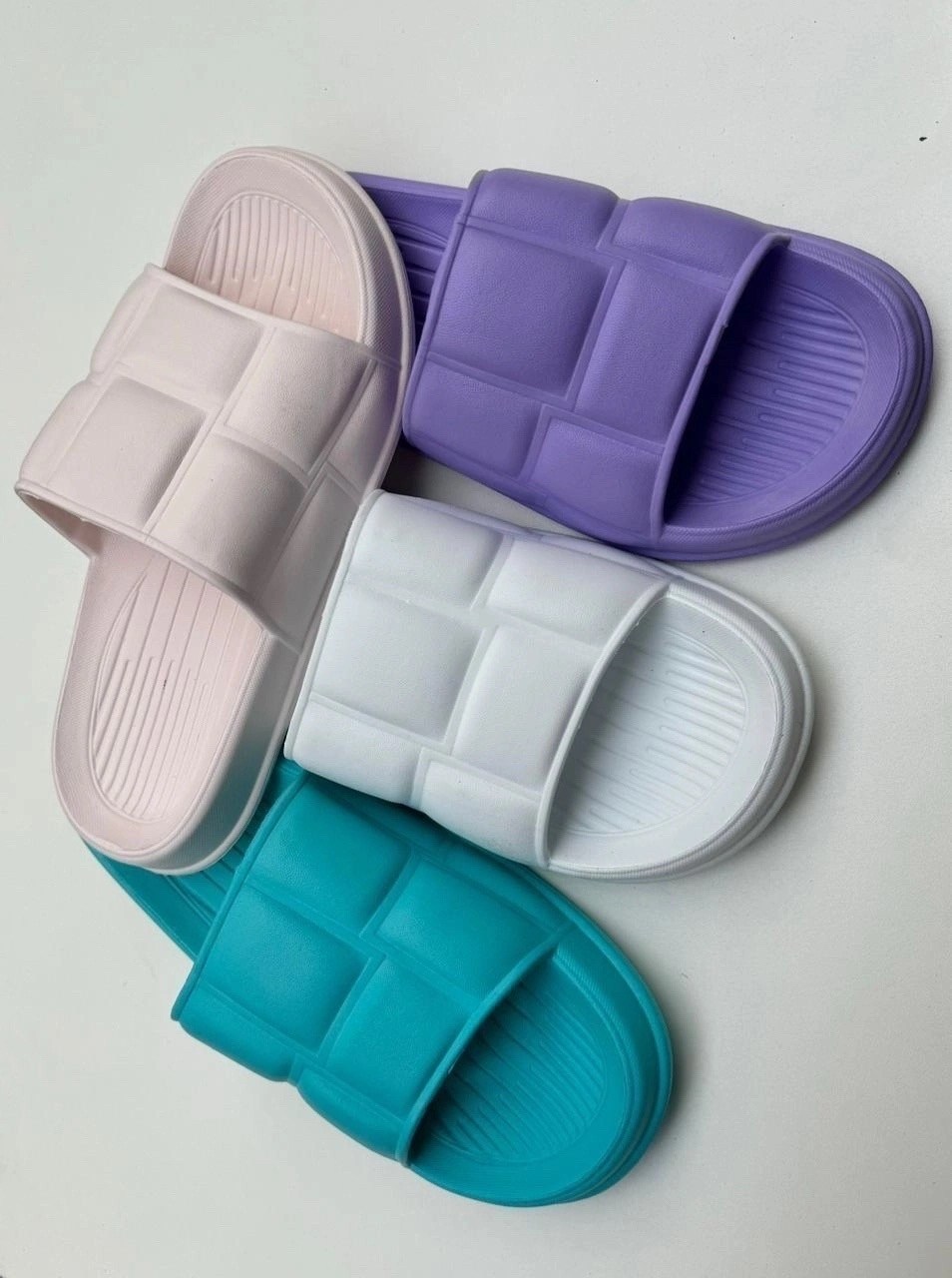 женские шлепанцы,тапочки модные,летние тапочки,шлепанцы из эва,тапочки для дома