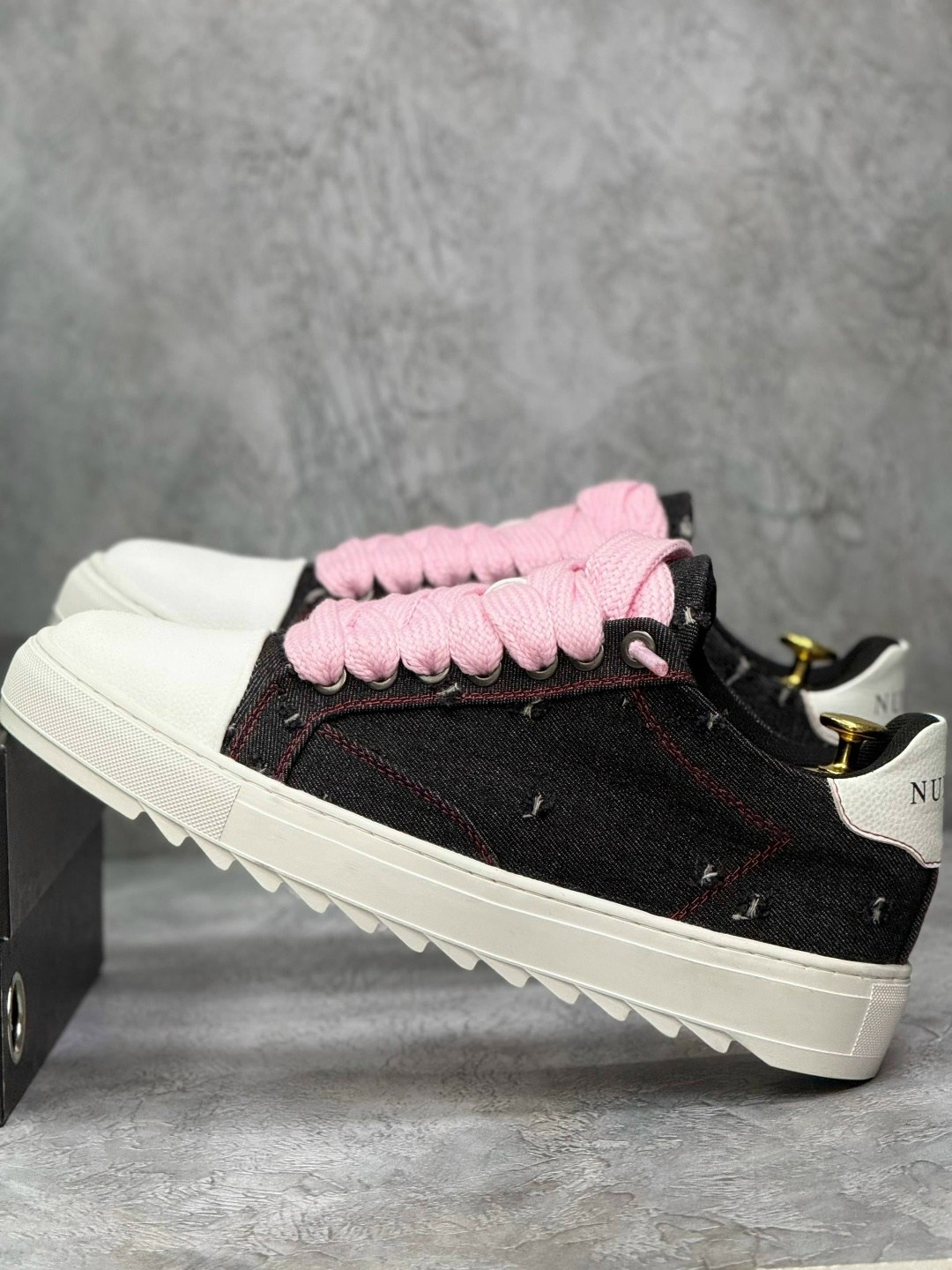 ,женские кроссовки,модные кроссовки,кеды диор,спортивная