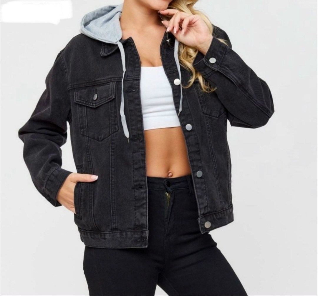 джинсовая куртка женская оверсайз черного цвета,куртка джинсовая женская,джинсовая куртка,джинсовая куртка женская оверсайз,черная объемная джинсовая куртка-бойфренд