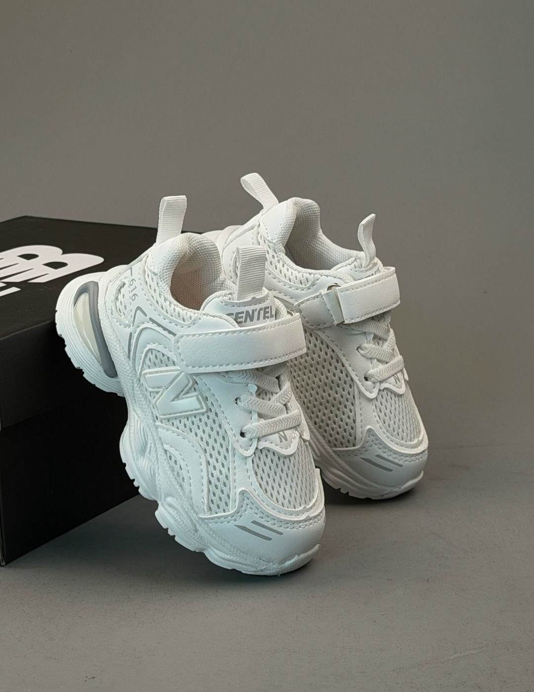 детские кроссовки,кроссовки для детей,кроссовка детская,кроссовки,белые кроссовки