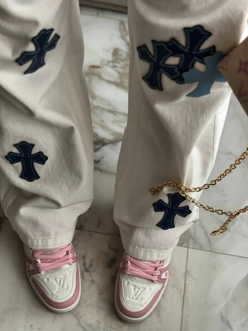 модные брюки,модные джинсы,мода модная,белые джинсы