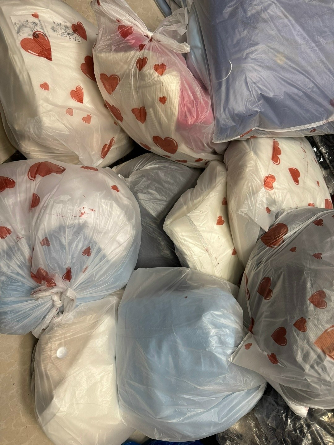 в пакете,женские вещи пакетом,вещи в пакетах,детские вещи пакетом,пакет вещей женских