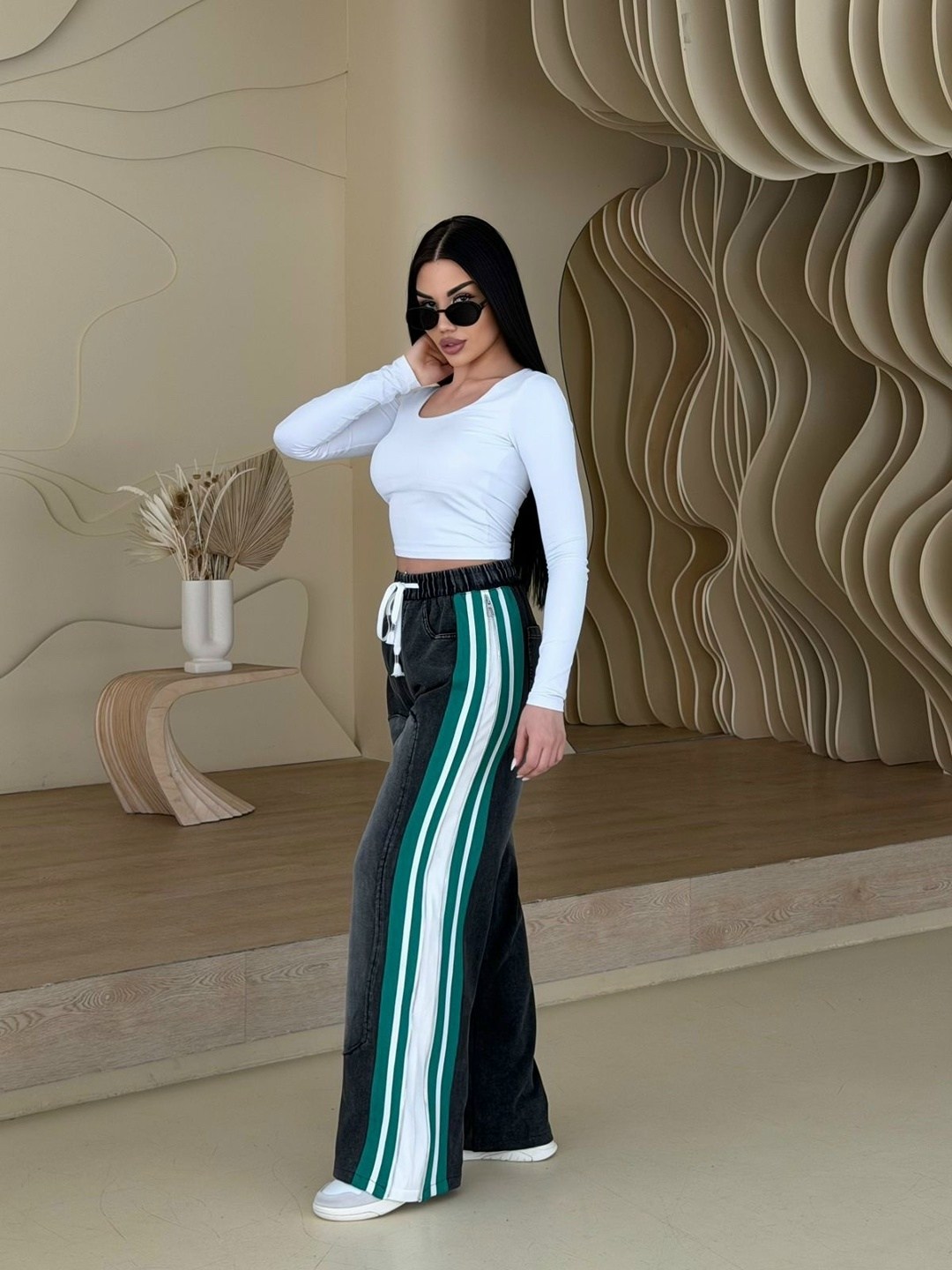 джинсы с лампасами,джинсы комбинированные,джинсы женские с лампасами,джинсы брюки,модные джинсы