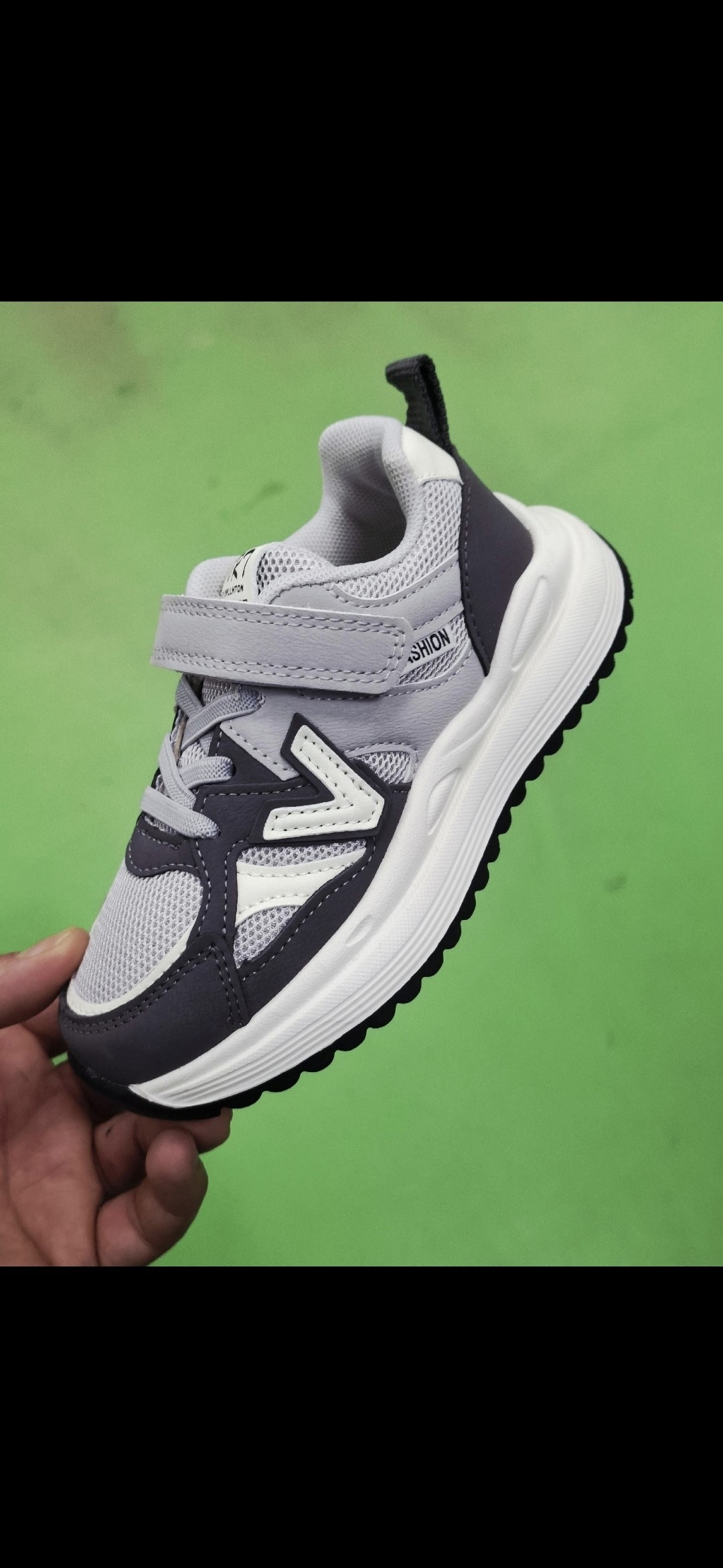 кроссовки,кроссовки adidas,детские кроссовки,кроссовки закрытые,кроссовка детская