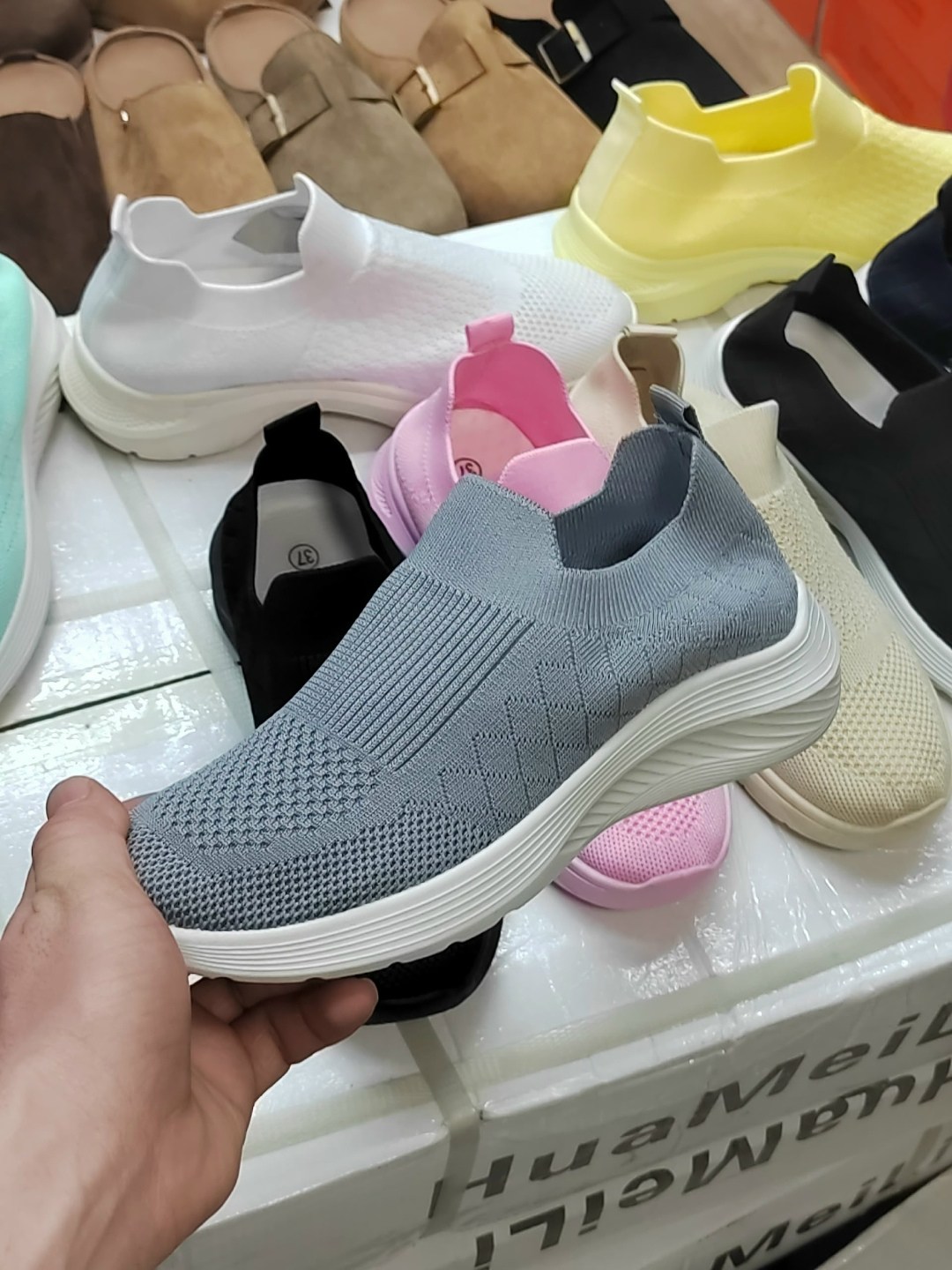 ,кроссовки женскиe,слипоны женские,женские текстильные кроссовки,летние кроссовки