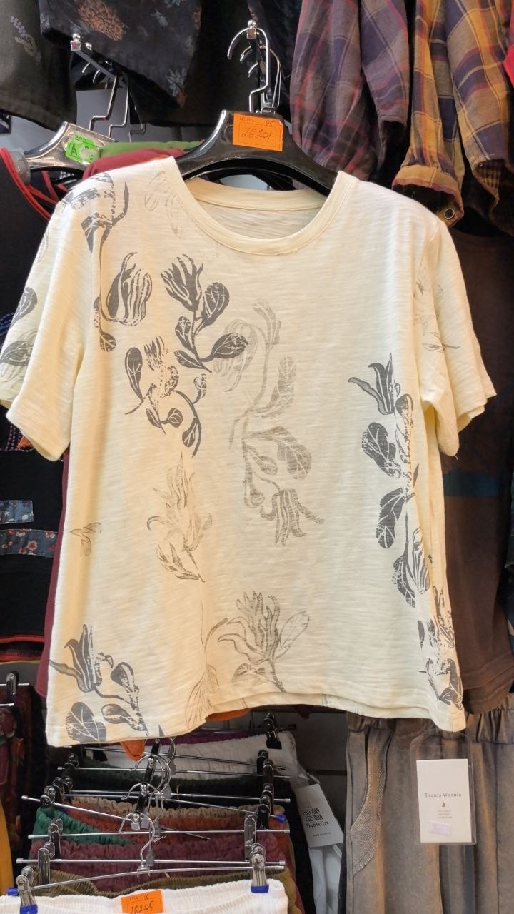 футболки для женщин,футболка с вышивкой,состаренная футболка,футболки женская,женская футболка из хлопка