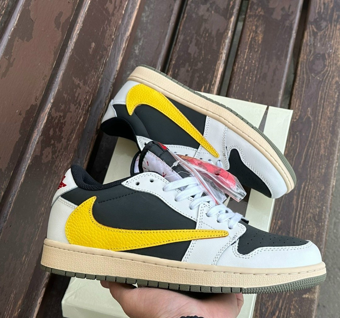 кроссовки nike air jordan 1 low x travis scott,кроссовки travis scott x air jordan 1 low,travis scott x air jordan 1 low og,air jordan 1 low travis scott,баскетбольная
