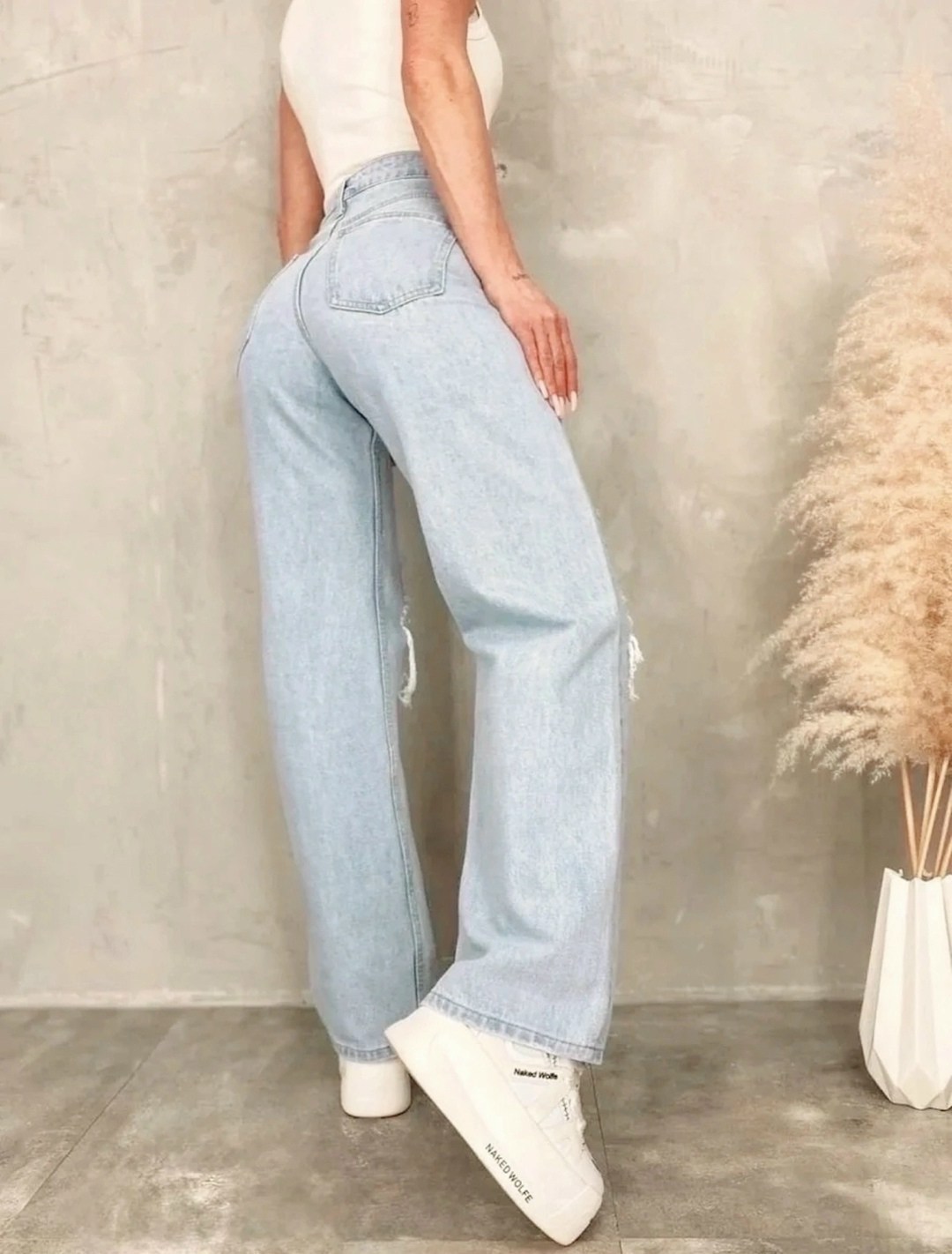 джинсы широкие,джинсы клёш писк моды рваные коленки,джинсы хлопок,джинсы клёш писк моды рваные,джинсы трубы рваные