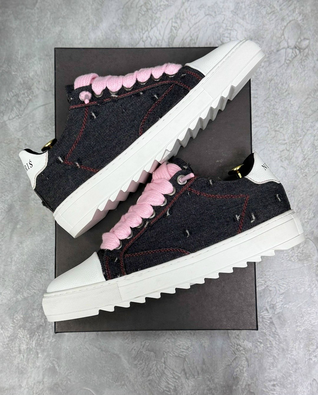 ,женские кроссовки,модные кроссовки,кеды диор,спортивная