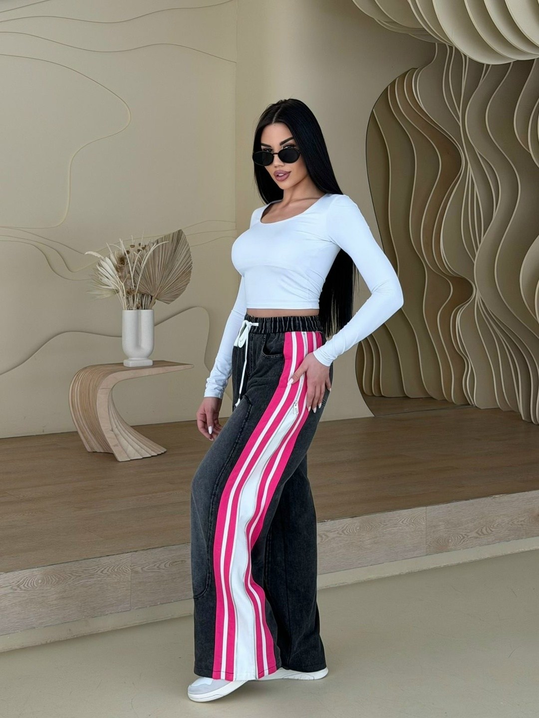 джинсы с лампасами,джинсы комбинированные,джинсы женские с лампасами,джинсы брюки,модные джинсы