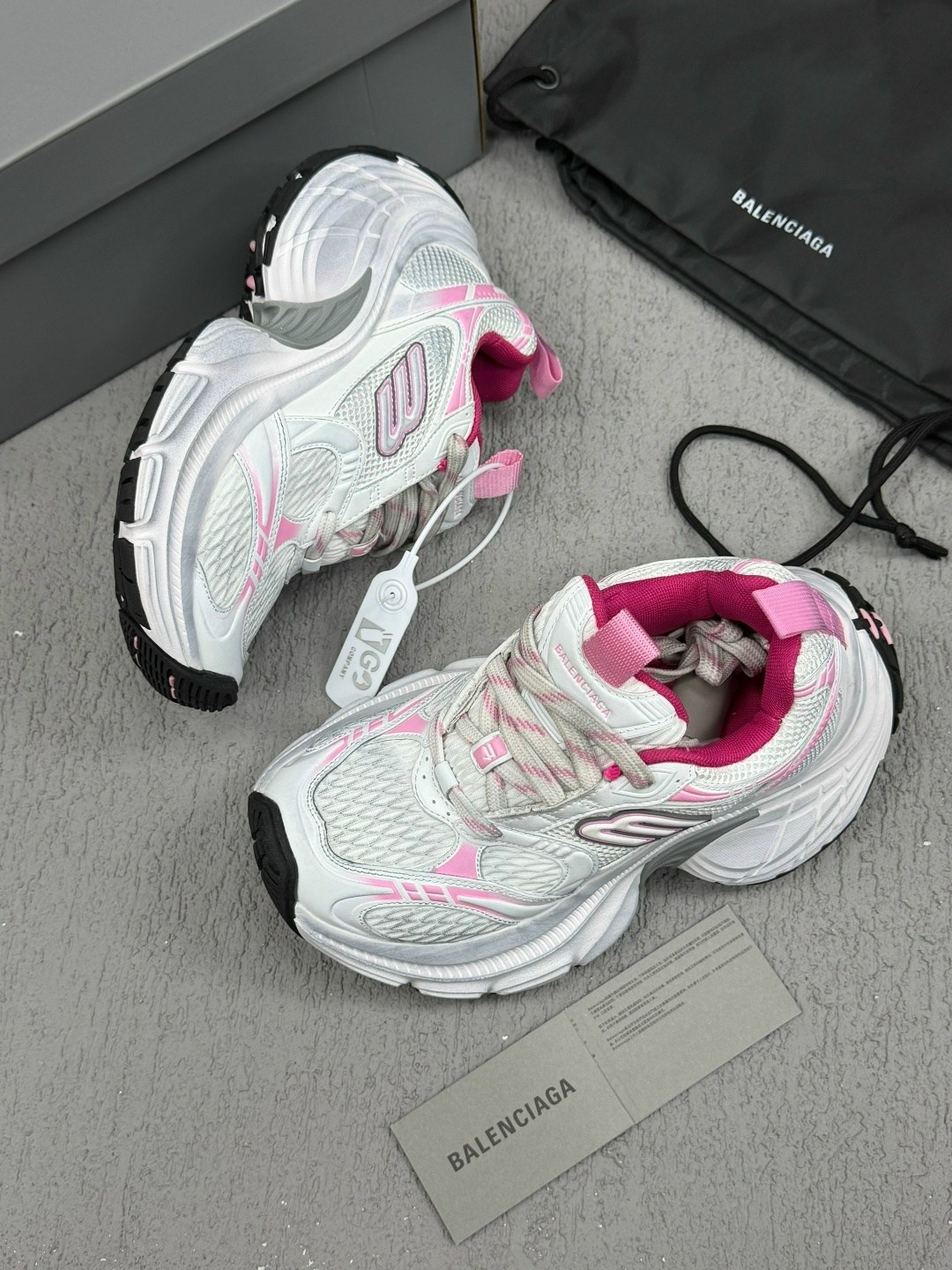 кроссовки женские balenciaga,кроссовки balenciaga,кроссовки женские баленсиага,повседневная спортивная  balenciaga,кроссовки женские