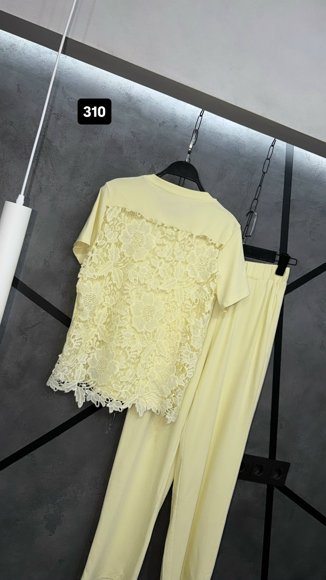 костюм с брюками,женские костюмы,женский брючный костюм,костюм классический,летние костюмы