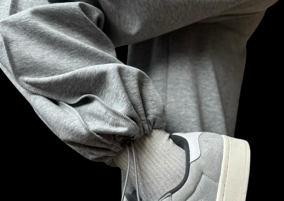 штаны серые спортивные,джоггеры спортивные,спортивные штаны,женские спортивные джоггеры,спортивные брюки