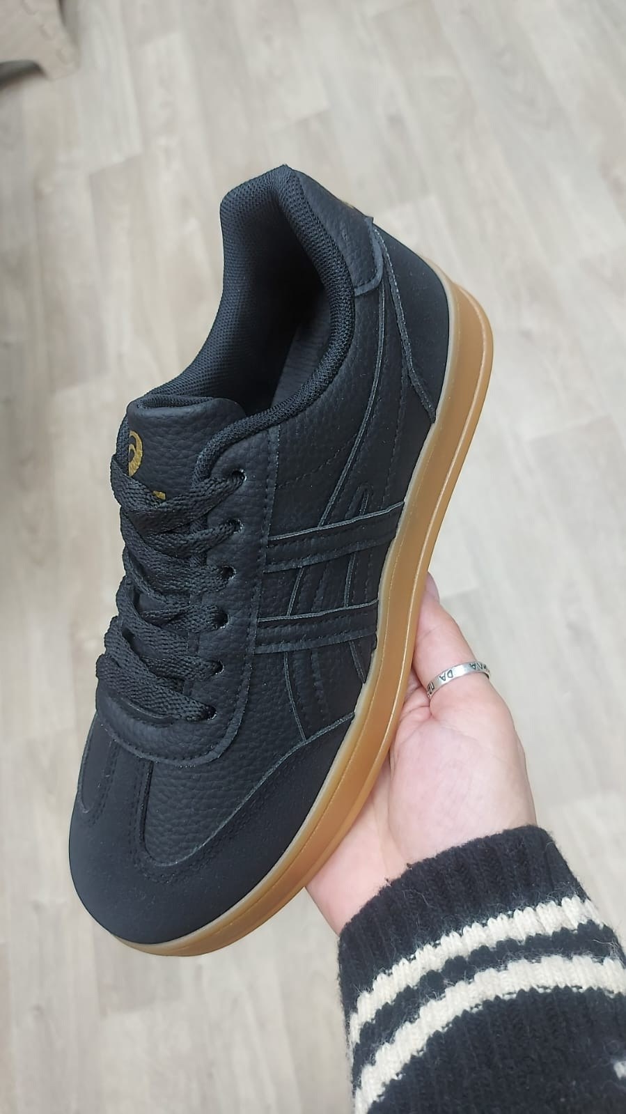 кроссовки onitsuka tiger,кроссовки onitsuka tiger tokuten,кроссовки для скейтбординга tokuten onitsuka tiger,асикс кроссовки розовые,