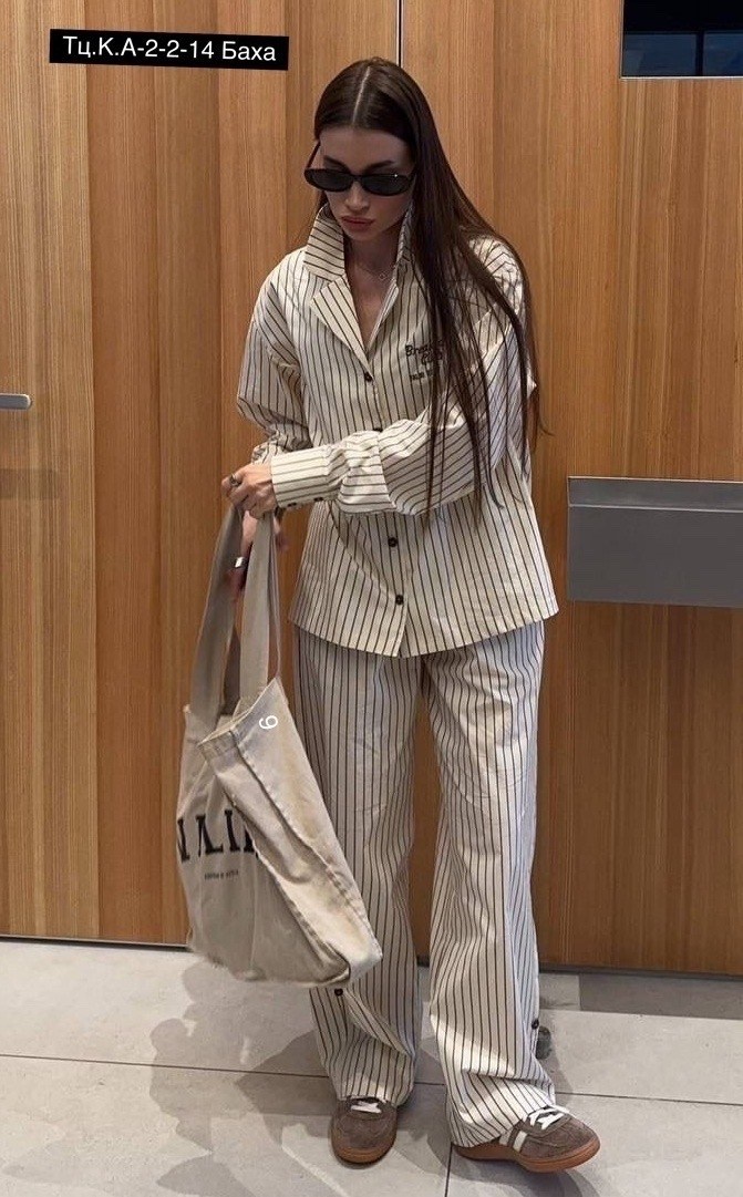 костюм женский,костюм женский в полоску,одежда стильная,женский брючный костюм