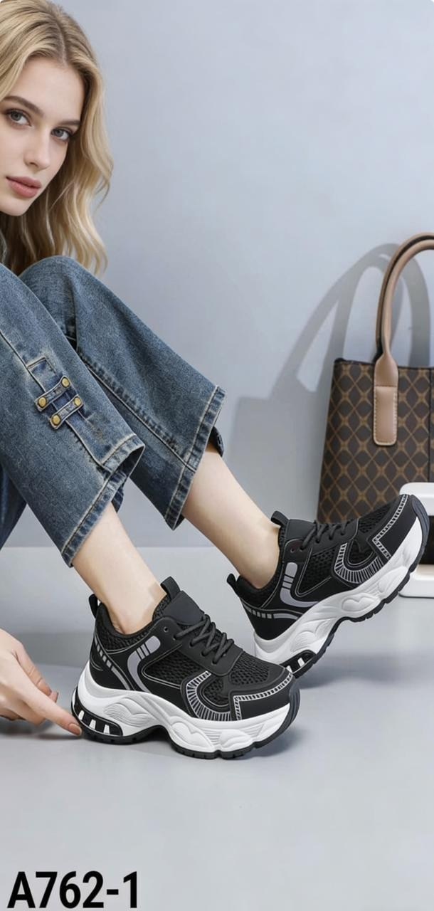 кроссовки женскиe,женские массивные кроссовки,кроссовки,модные кроссовки,массивные кроссовки