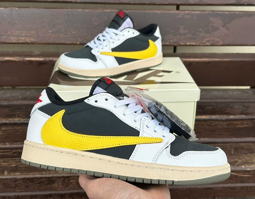 кроссовки nike air jordan 1 low x travis scott,кроссовки travis scott x air jordan 1 low,travis scott x air jordan 1 low og,air jordan 1 low travis scott,баскетбольная