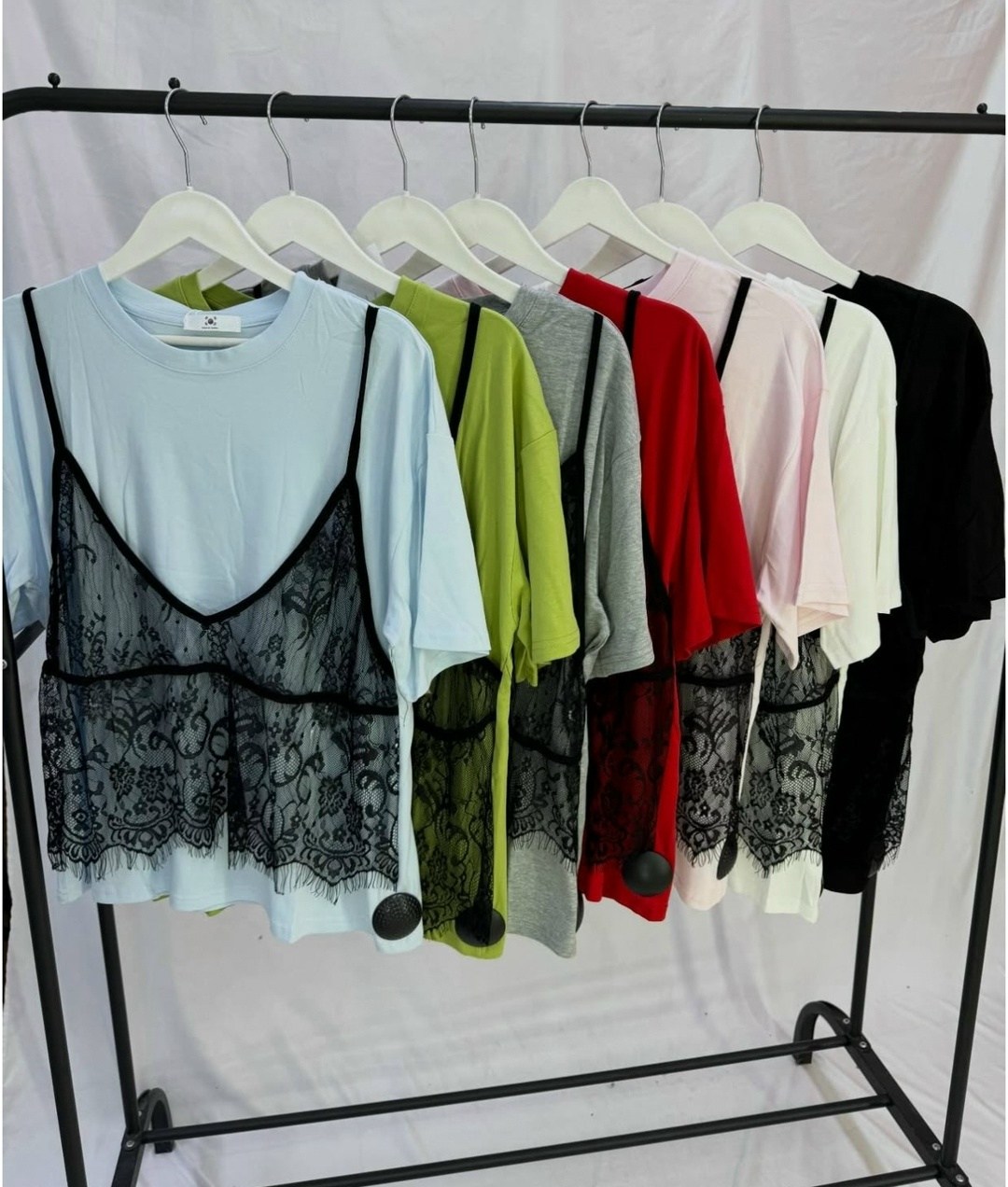 майка с кружевами,футболка с кружевами,футболка с кружевом,кружевная майка,кружевные топы