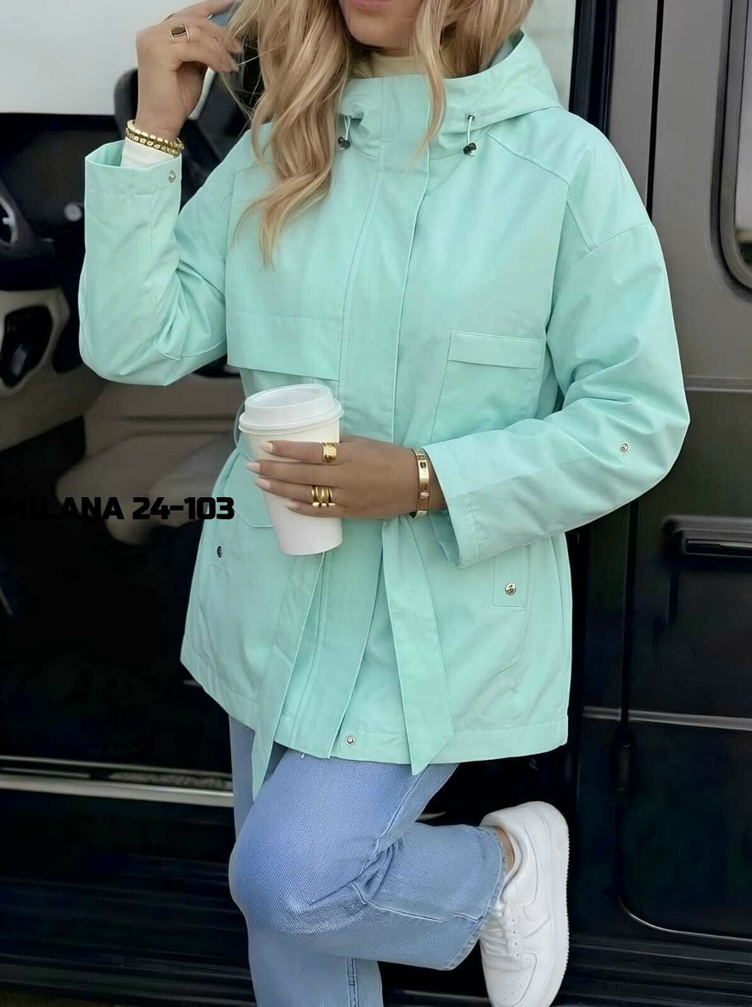 ветровка женская,женская куртка,ветровка,лёгкая куртка,бежевая куртка