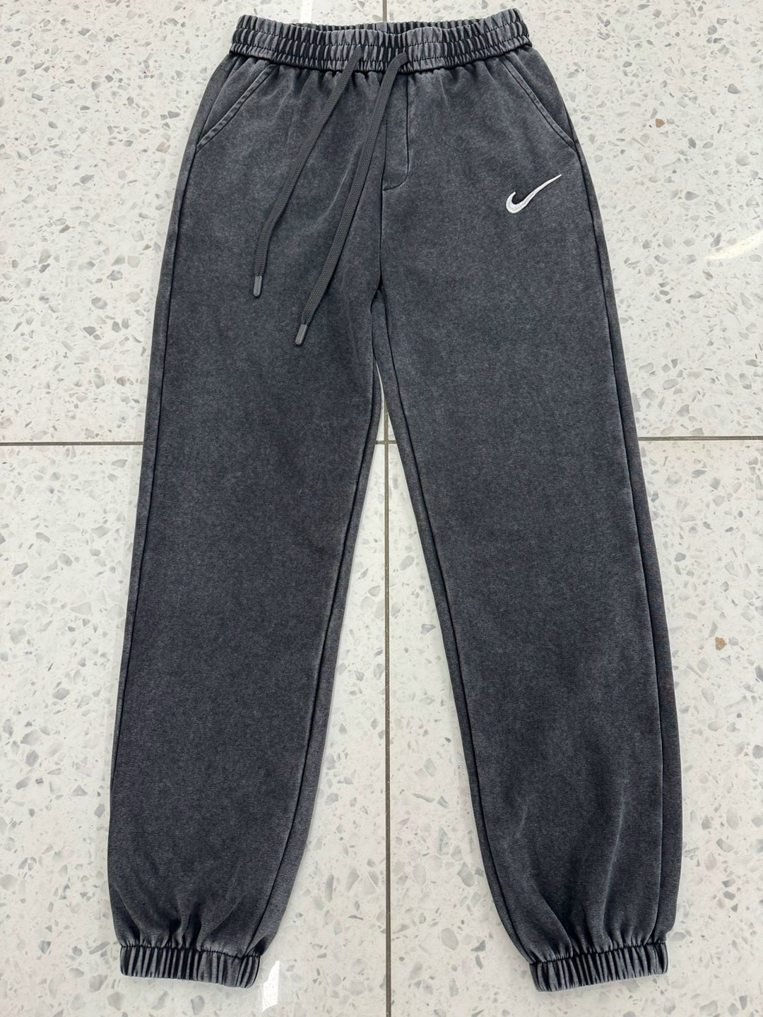 спортивные штаны nike,брюки спортивные nike,штаны спортивные,мужские спортивные штаны nike,спортивные штаны найк тёмно серые