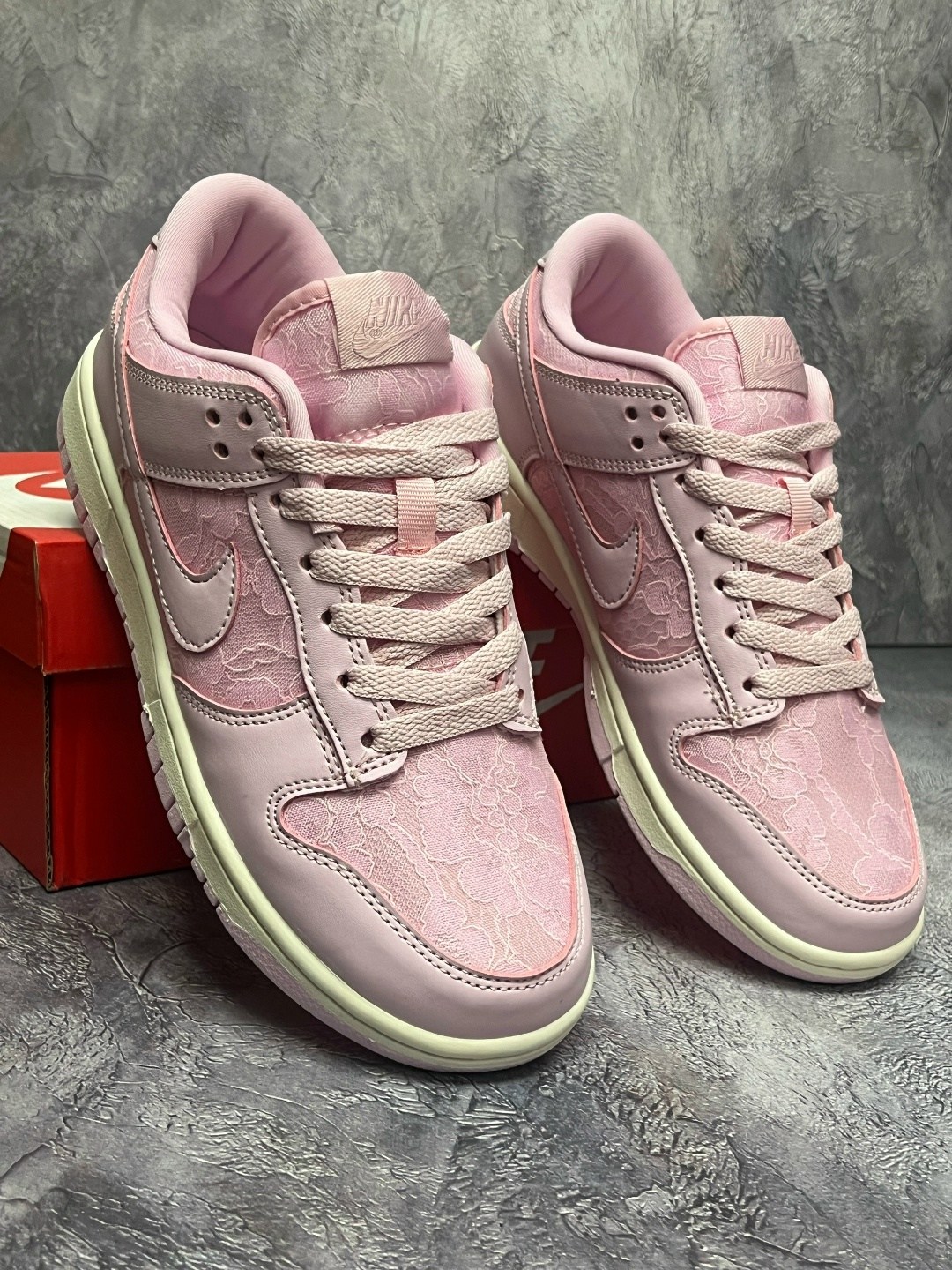 nike dunk low pink,кроссовки nike sb dunk low pink,кроссовки nike dunk low gs 'pink velvet' розовый,nike dunk pink pigeon,найк данк лоу пинк вельвет