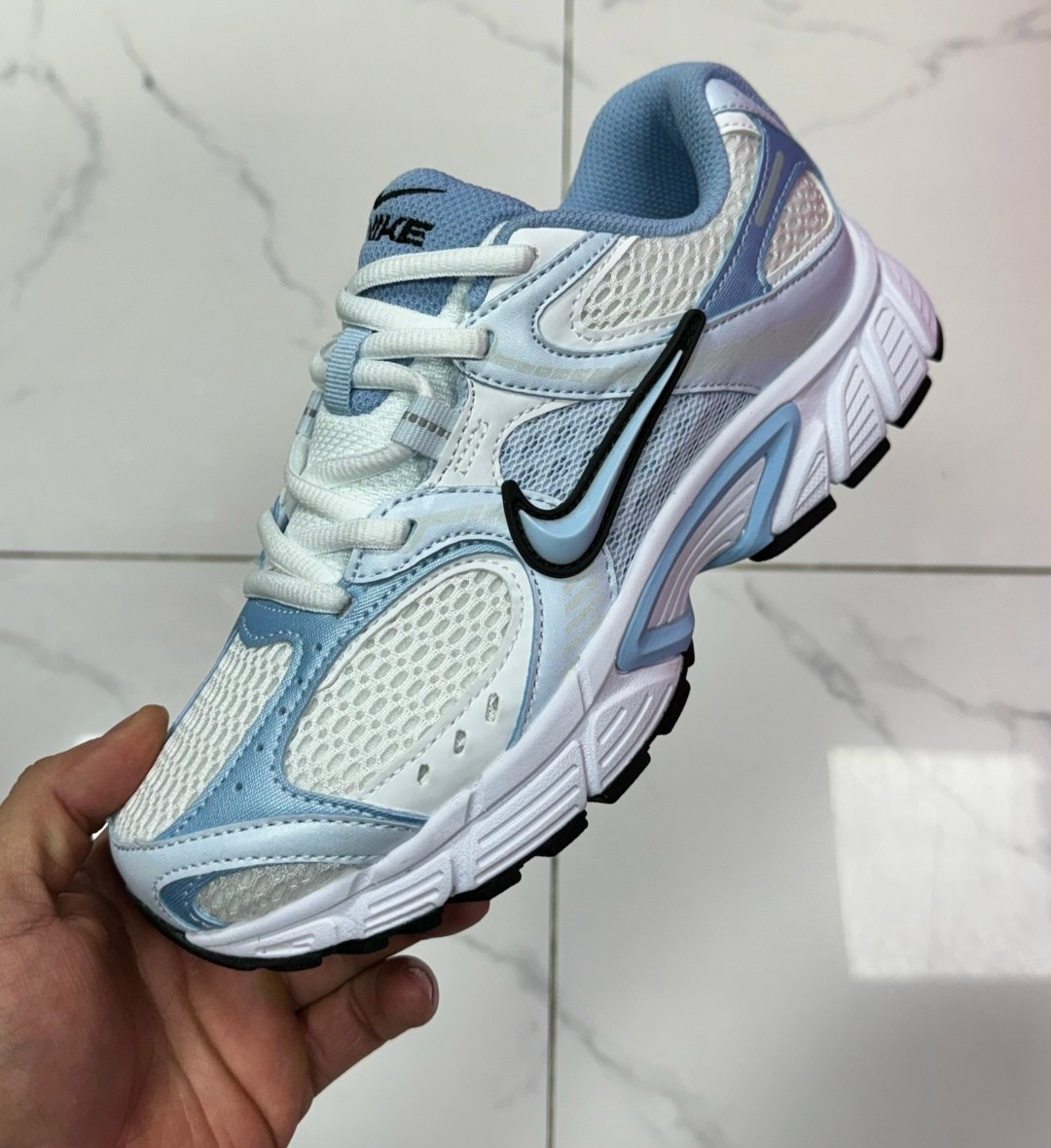 кроссовки,повседневные кроссовки,кроссовки nike,женские кроссовки,спортивные кроссовки