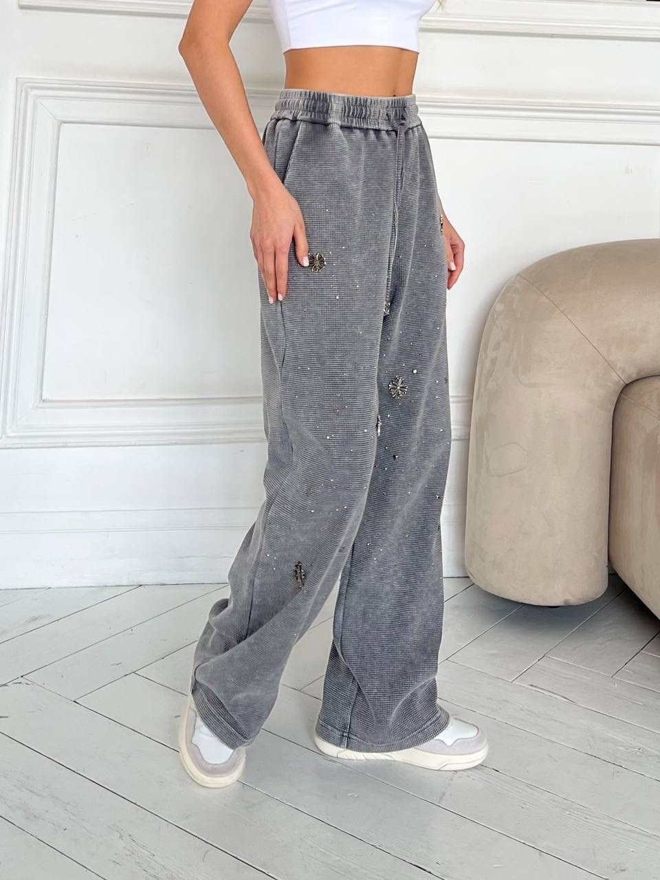 джинсы женские,стильные джинсы,брюки джинсы,джинсы широкие,брюки спортивные