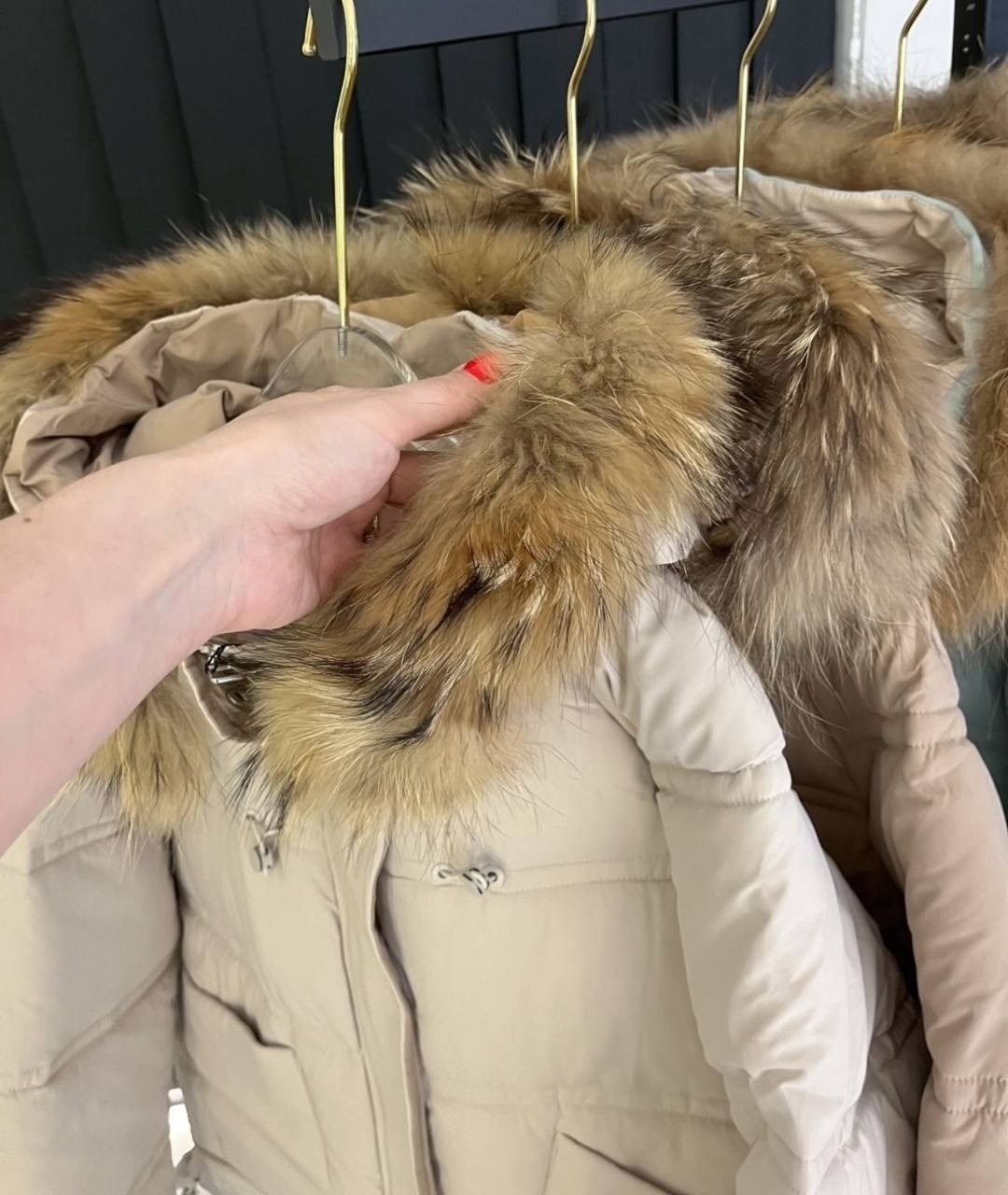 пуховик натуральный,куртка с натуральный мехом,куртка пуховик,женские пуховики,куртки пуховик зима мех натуральный