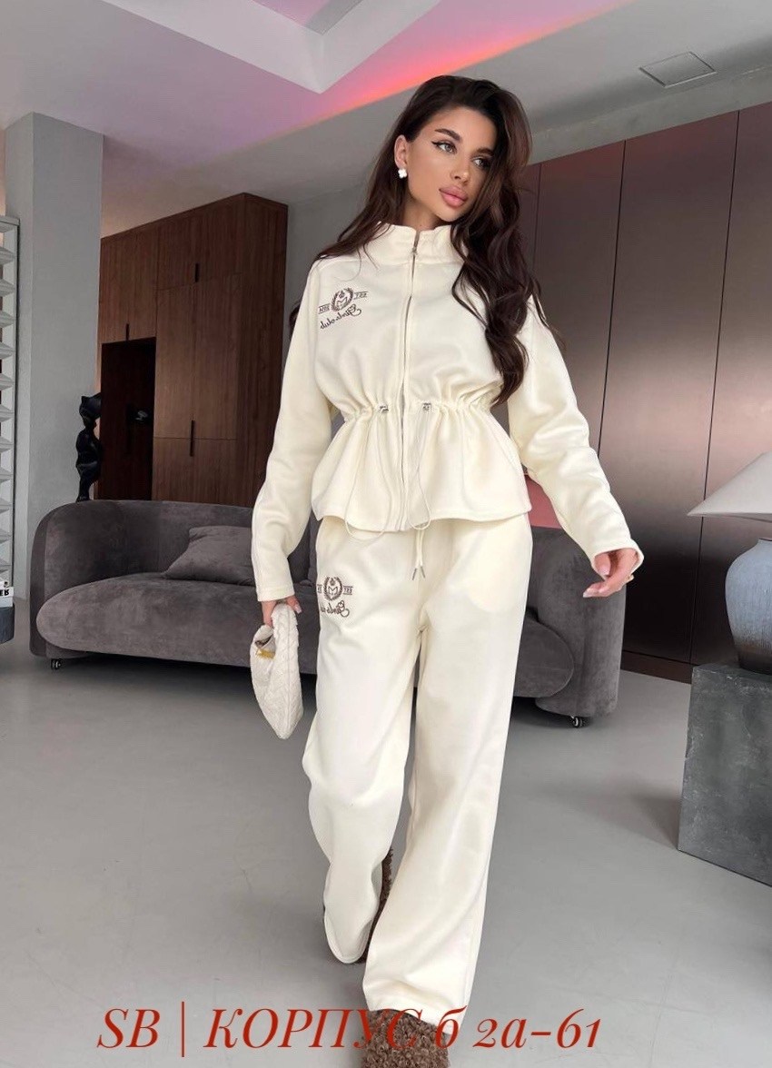 стильный костюм,женский костюм,спортивный костюм,спортивный костюм женский,