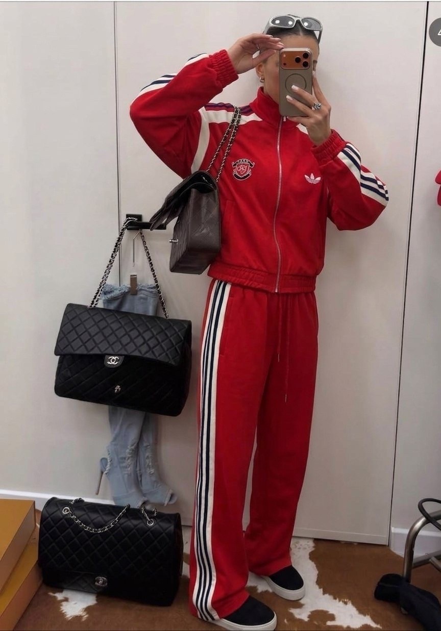 спортивный костюм,спортивный костюм женский,спортивный костюм для женщин,одежда спортивная,стильные спортивные костюмы