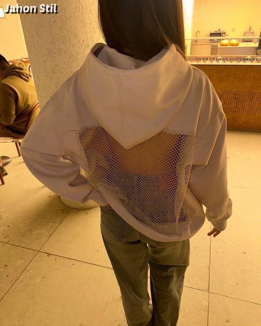 худи с открытой спиной со стразами,кофта со стразами,модная толстовка,толстовки женская,толстовка повседневная