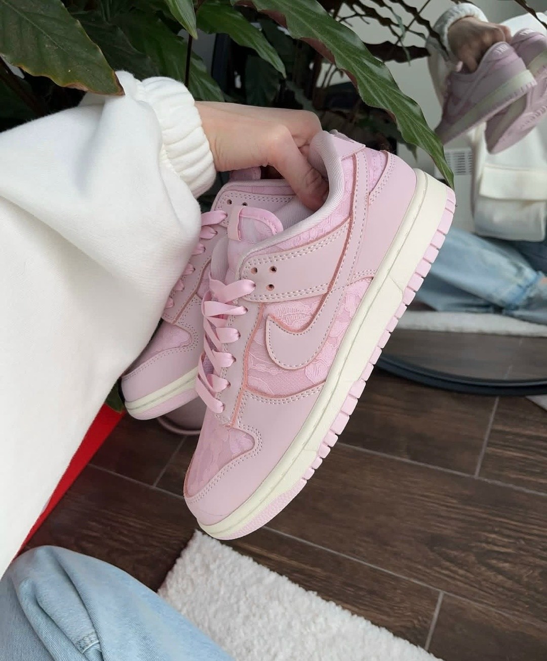 nike dunk low pink,dunk low nike,nike dunk low lx pink foam (w),розовые найк,nike dunk low gs 'triple pink'