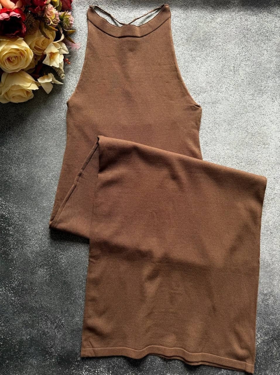 облегающее платье,модели платьев,трикотажное платье,платье миди,коричневое платье