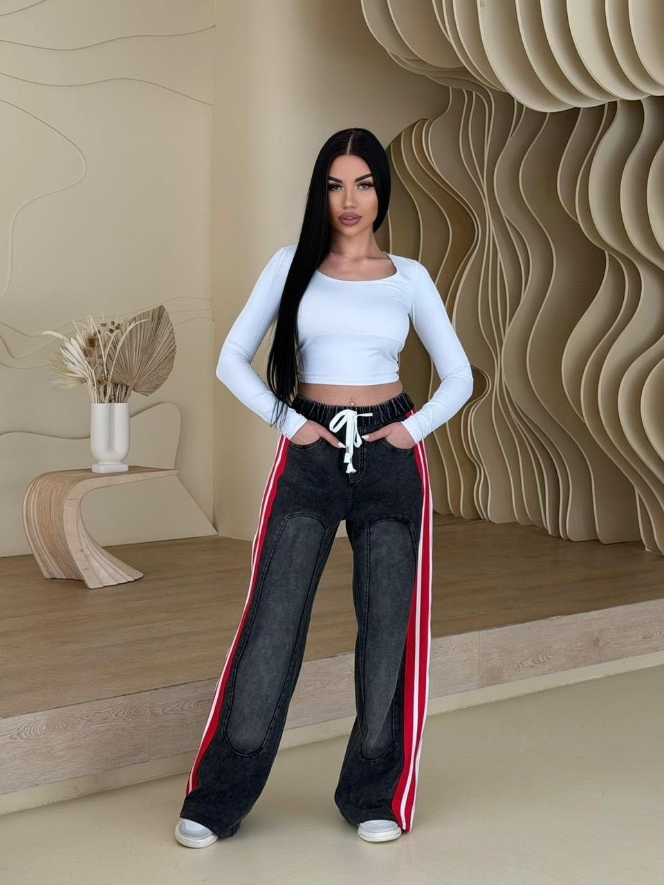 джинсы комбинированные,джинсы с лампасами,джинсы спортивные,джинсы с полосками,широкие брюки