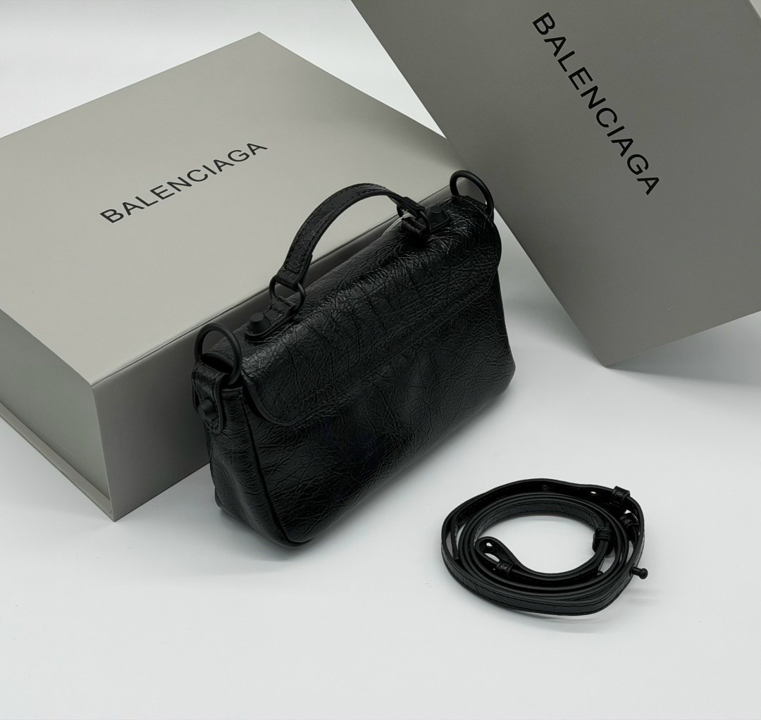 сумка balenciaga,баленсиага кристобаль,сумка шоппер баленсиага,сумка женская balenciaga,модная сумка