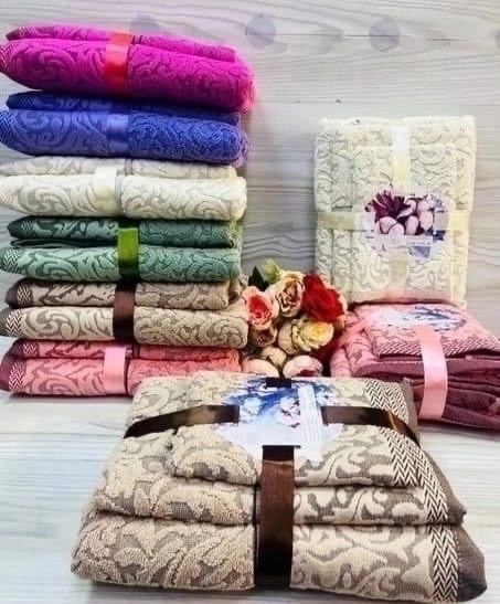 полотенца ,комплект полотенец,комплект из трех полотенец,полотенца оптом,набор полотенец