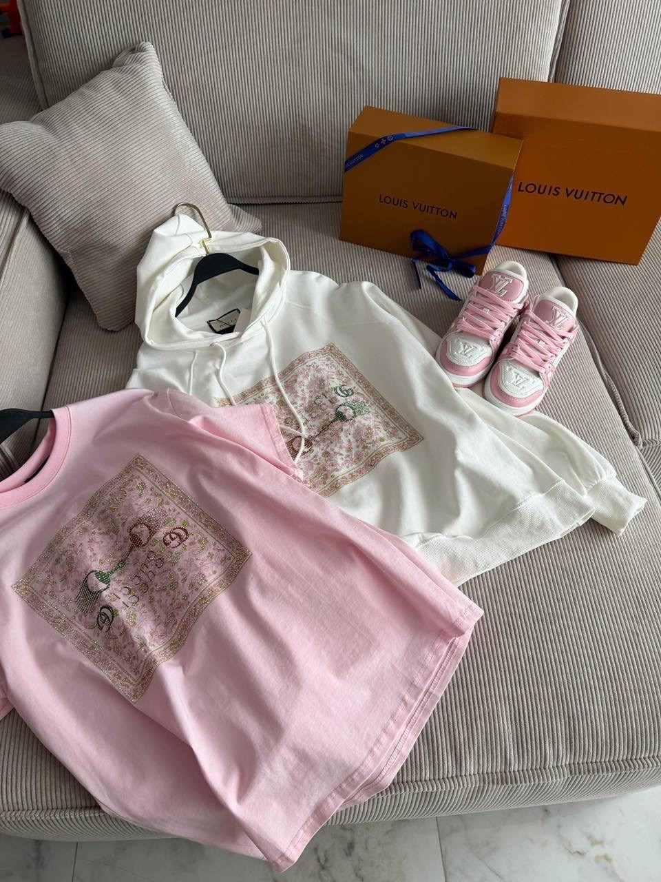 кофта женская,толстовка,женская толстовка,свитшот с капюшоном,стильные костюмы