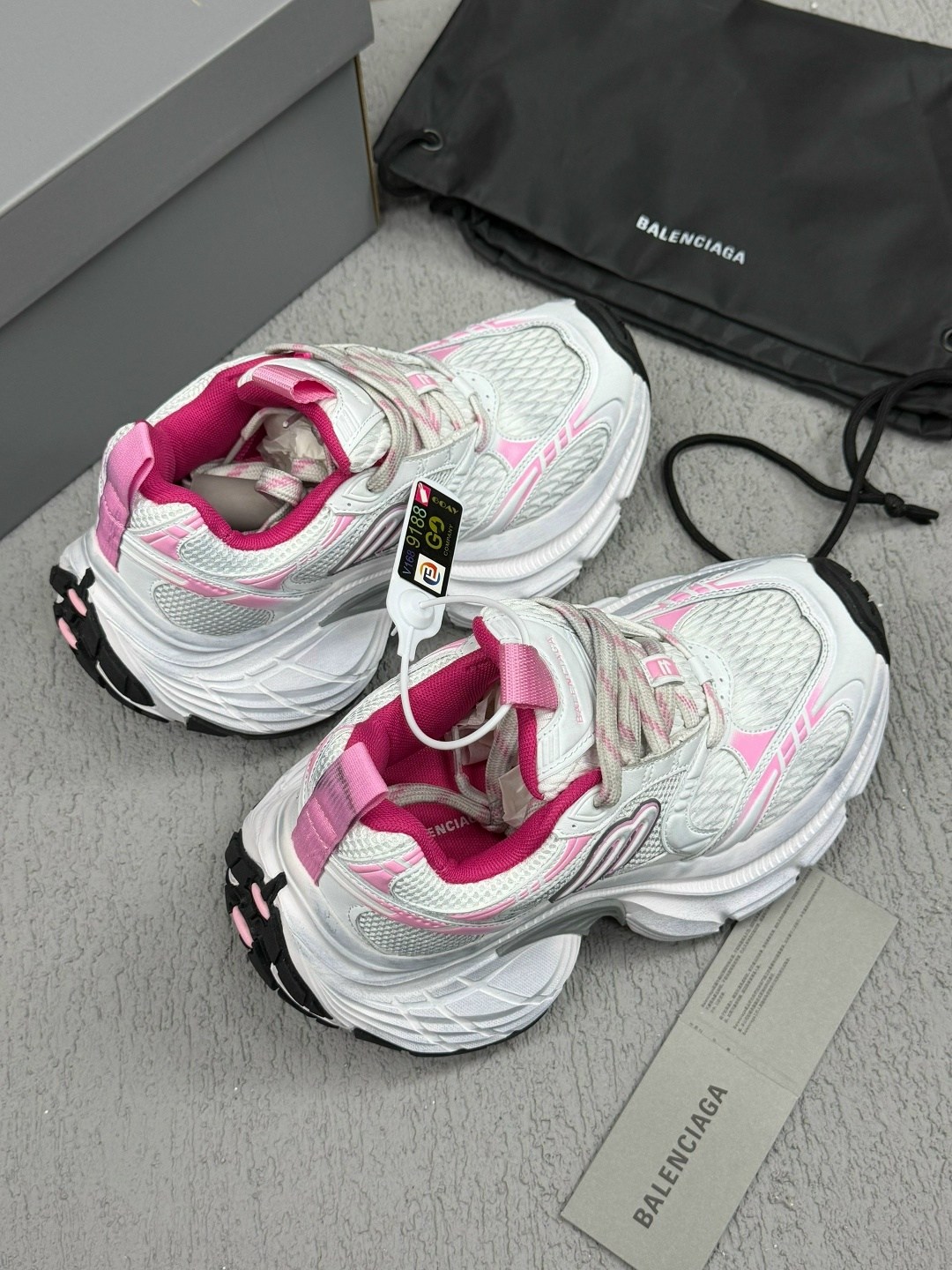 кроссовки женские balenciaga,кроссовки balenciaga,кроссовки женские баленсиага,повседневная спортивная  balenciaga,кроссовки женские