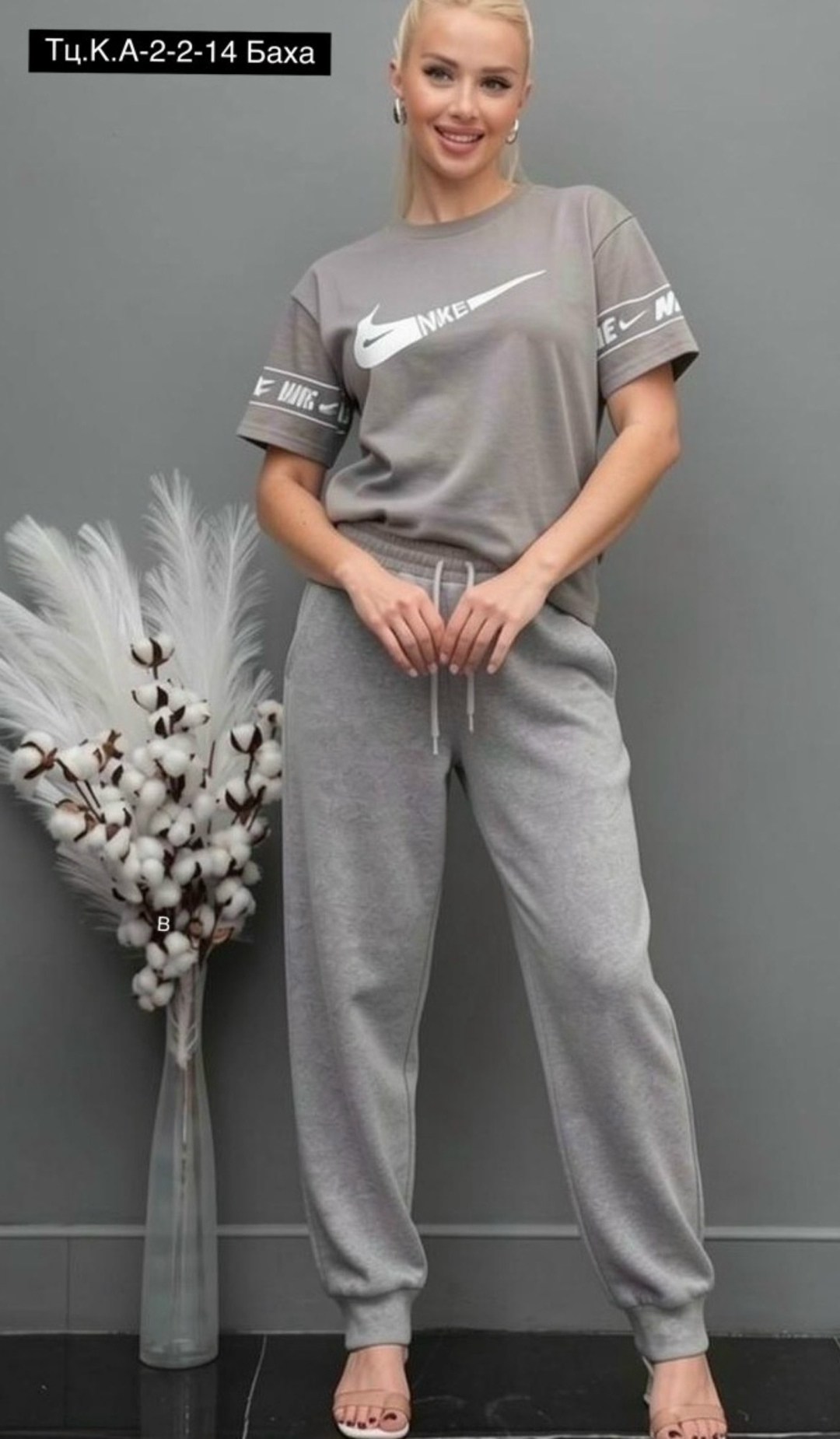 брюки женские nike sportswear,брюки женские nike,женские брюки nike sportswear essential,спортивные штаны женские nike,спортивные костюмы женские