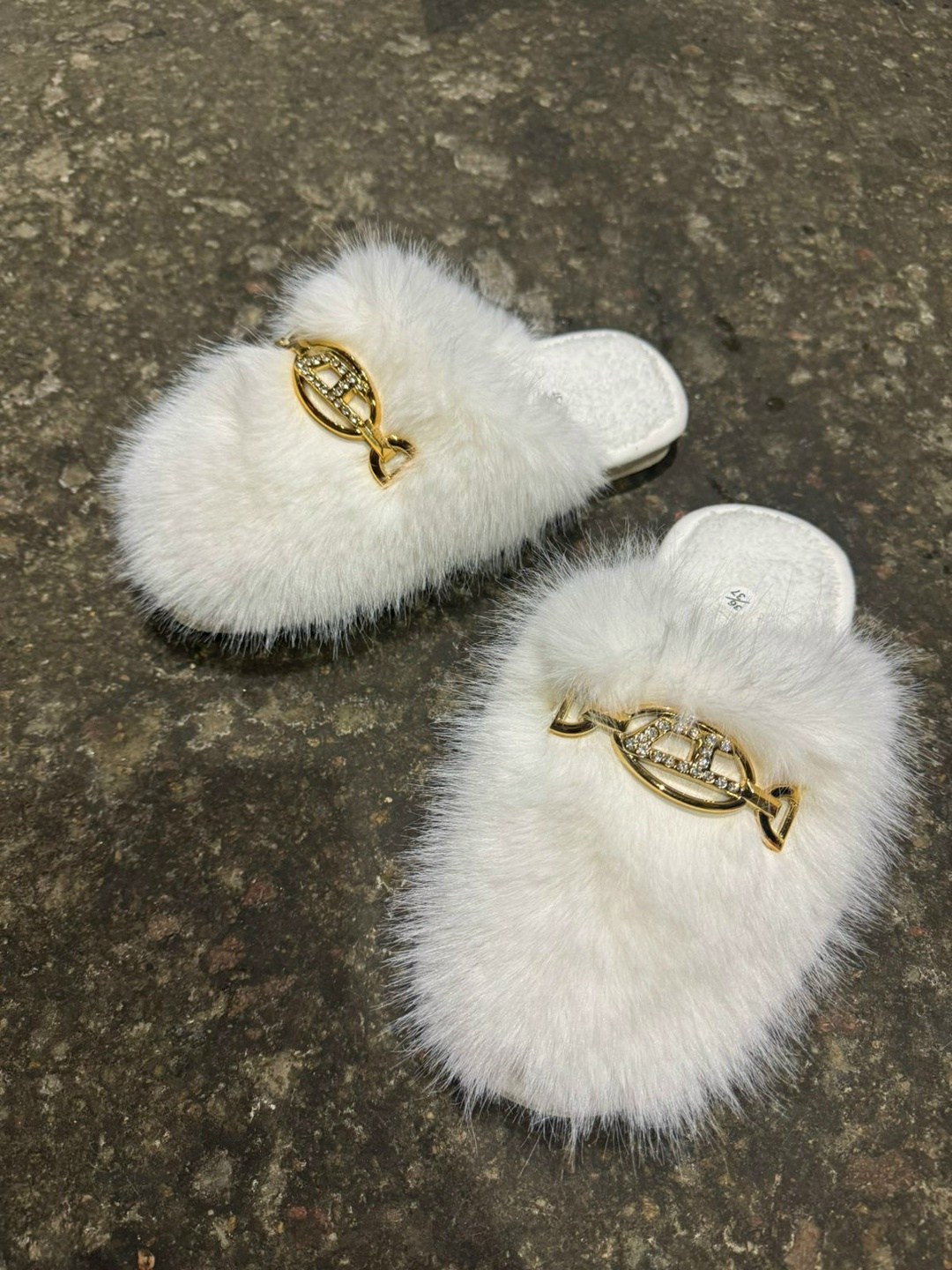 тапочки модные,тапочки домашние меховые,тапочки женские,тапочки домашние женские,домашние тапочки