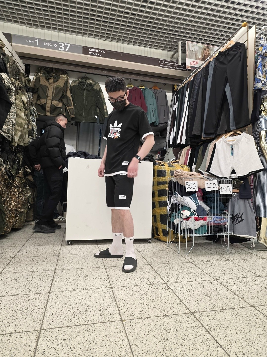 костюм летний с шортами и футболкой,костюм спортивный adidas,костюм спортивный мужской с шортами,мужской костюм с шортами,шорты мужские