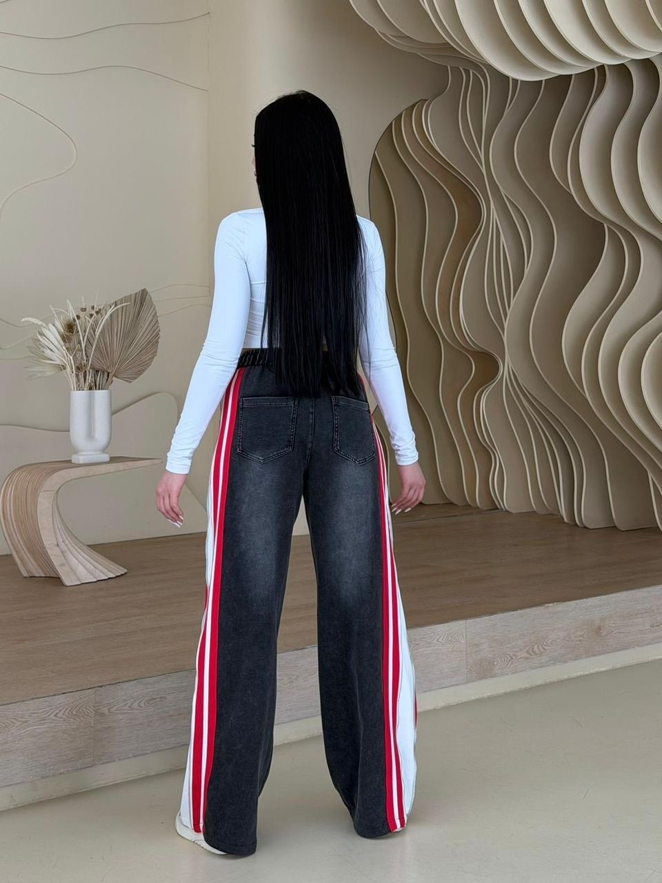 джинсы комбинированные,джинсы с лампасами,джинсы спортивные,джинсы с полосками,широкие брюки